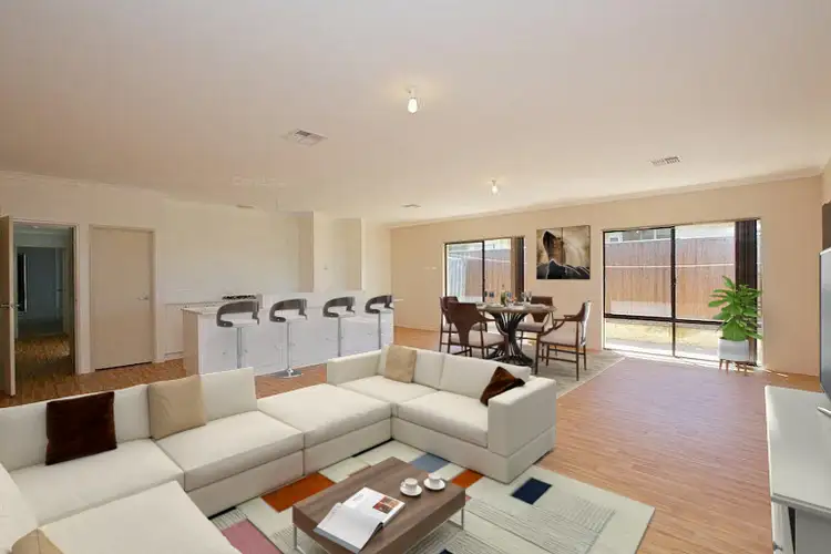 6 Lancaster Avenue, Aveley WA 6069