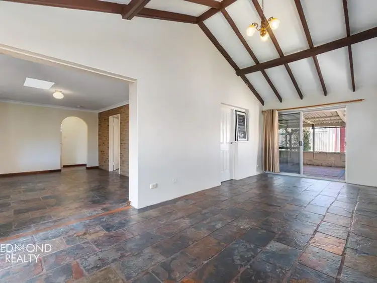 4 Kingfisher Place