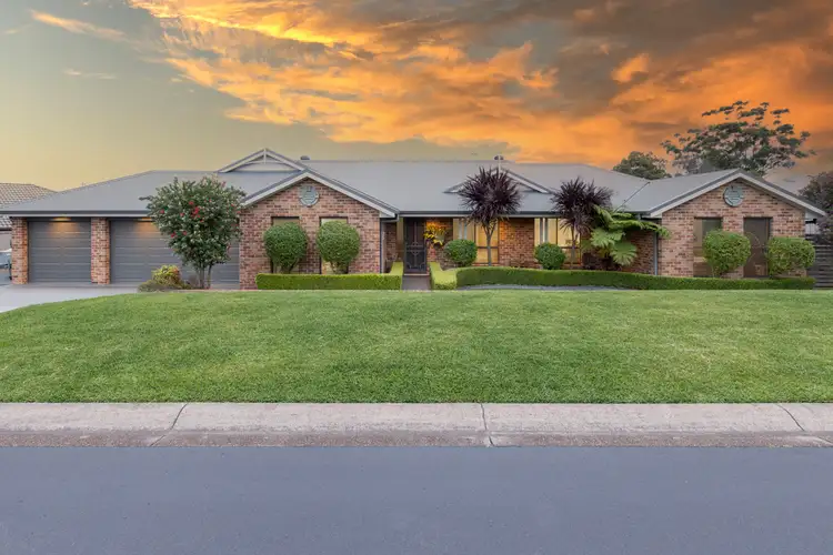 5 Jory Crescent, Raworth NSW 2321