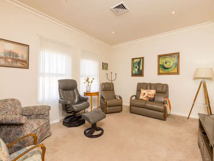 Sixth view of Homely house listing, 525 Walnut Avenue, Mildura VIC 3500