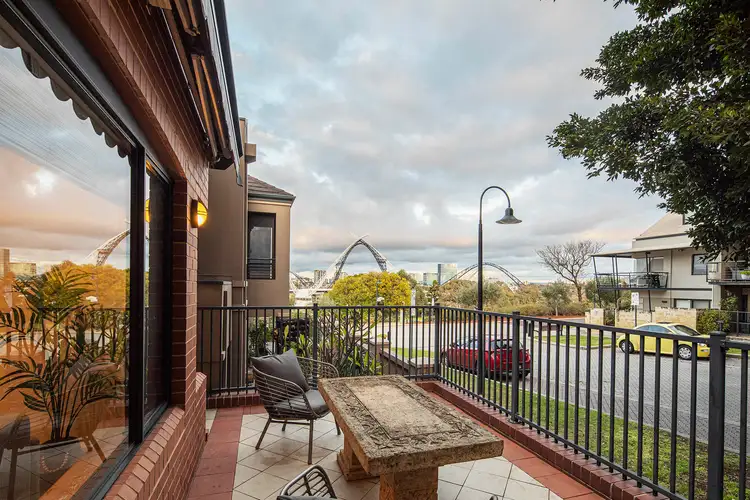 4 Macey Street