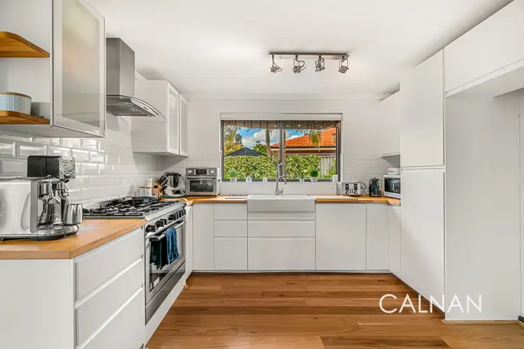 3/2 Royce Grove, Booragoon WA 6154