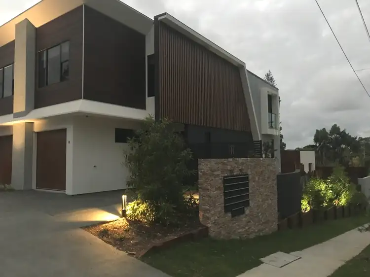 74 HILLVIEW PARADE, Ashmore QLD 4214