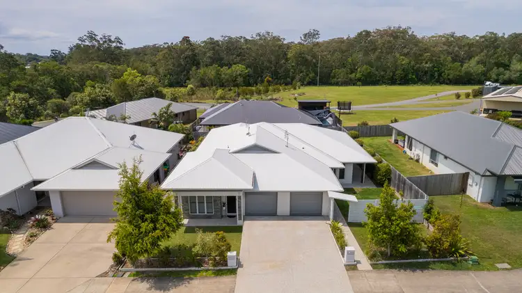 2/15 Pinnacles Drive, Glass House Mountains QLD 4518