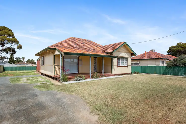 124 Clancy Street, Victory Heights WA 6432