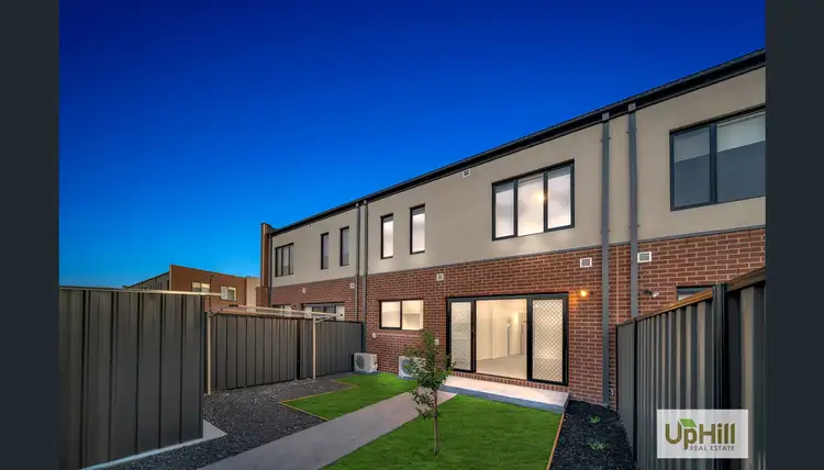 6/18 Bayview Road, Officer VIC 3809