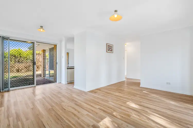 Sixth view of Homely villa listing, 2/4 Leslie Street, Cannington WA 6107