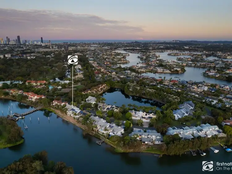 5 Allenton 125 Santa Cruz Boulevard, Clear Island Waters QLD 4226