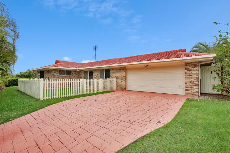 2 Piccadilly Place, Highland Park QLD 4211