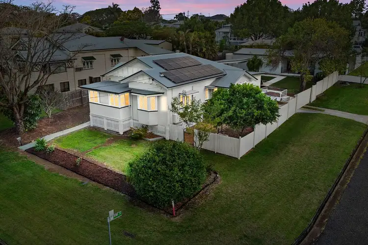 5 Advance Street, Newtown QLD 4305