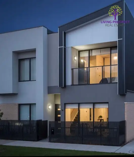 18 Paradise Parade, Point Cook VIC 3030