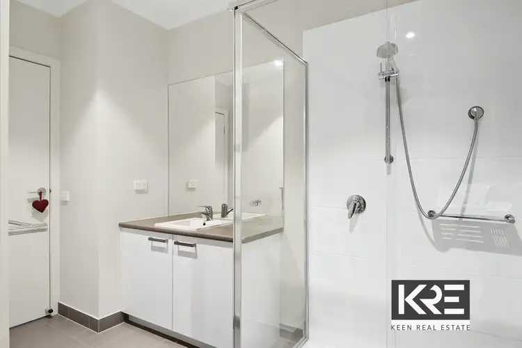 Fifth view of Homely unit listing, 18 Hinterland Close, Lynbrook VIC 3975