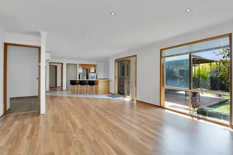 Third view of Homely house listing, 7 Mildura Crescent, Endeavour Hills VIC 3802