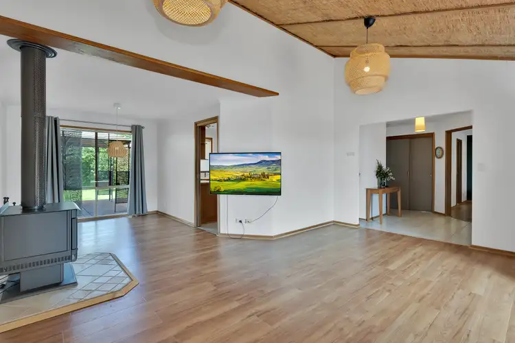 Fourth view of Homely house listing, 7 Mildura Crescent, Endeavour Hills VIC 3802