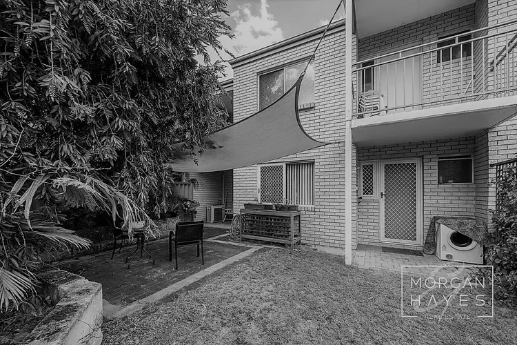 2/92 Gilbertson Road, Kardinya WA 6163