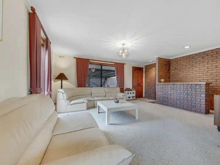 Second view of Homely house listing, 11 Oleander Court, Wodonga VIC 3690