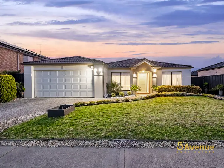 9 Dempster Way