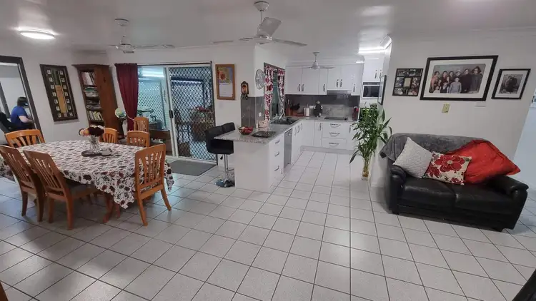 Sixth view of Homely house listing, 2 NARDOO CLOSE, Norman Gardens QLD 4701