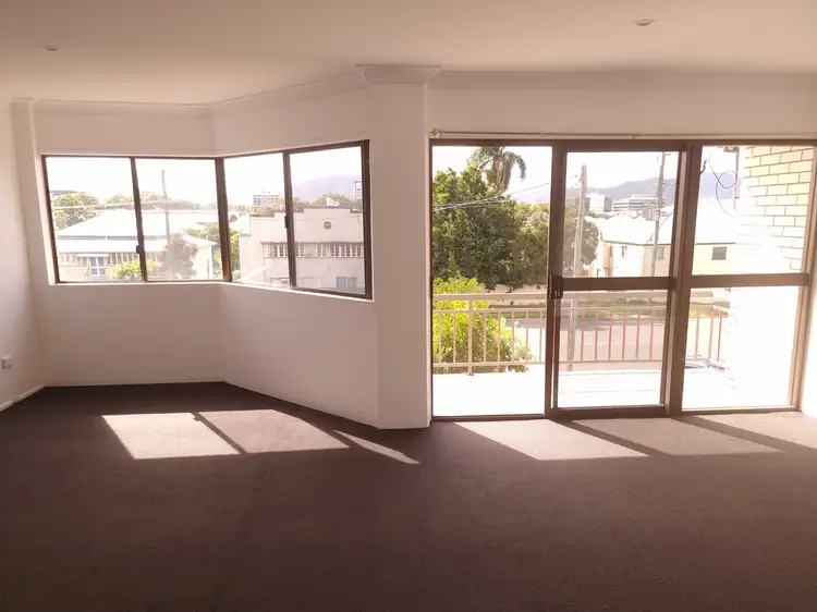 Main view of Homely unit listing, 6/104 KENT STREET, Rockhampton City QLD 4700