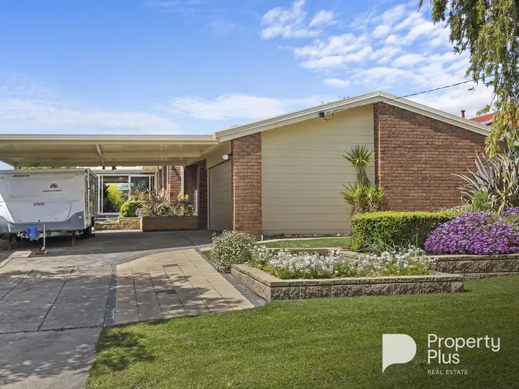 11 Wallaby Avenue, Kangaroo Flat VIC 3555