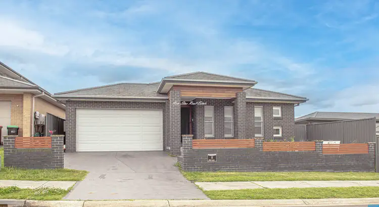 Main view of Homely house listing, 5 Petre Close, Middleton Grange NSW 2171