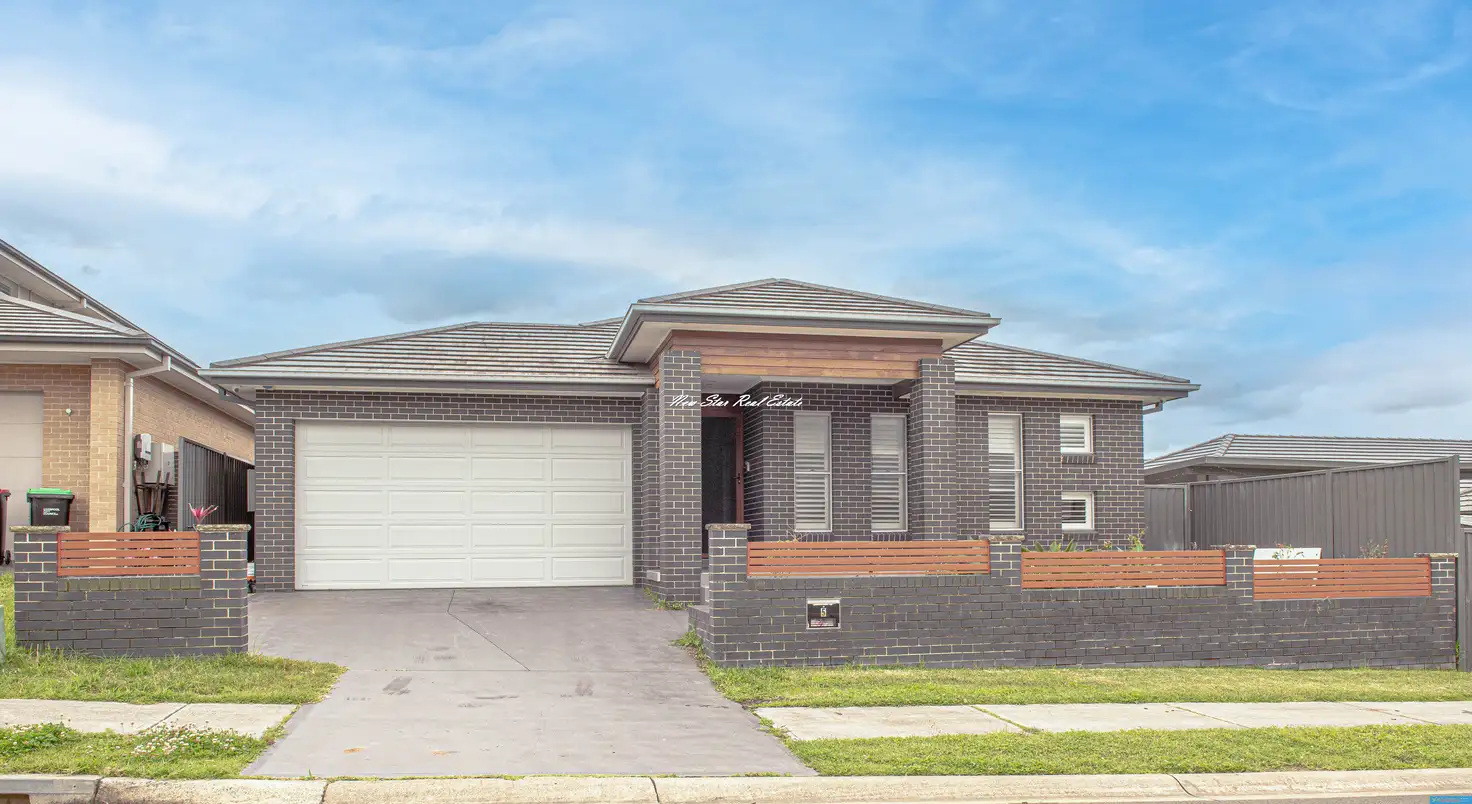 Main view of Homely house listing, 5 Petre Close, Middleton Grange NSW 2171