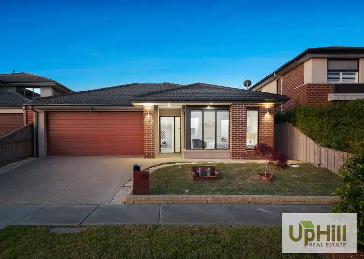 10 Seed Crescent, Clyde North VIC 3978