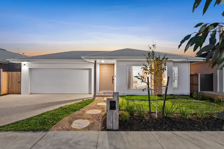 30 Naturaliste Way, Armstrong Creek VIC 3217