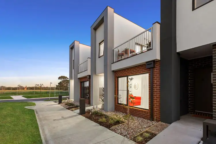 18 Gallery Walk, Mount Duneed VIC 3217