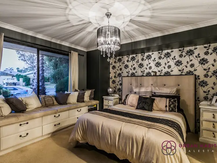 Second view of Homely house listing, 18 Riley Place, Leda WA 6170