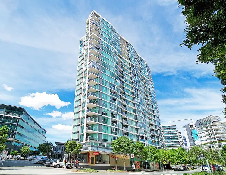10602/8 Harbour Road, Hamilton QLD 4007