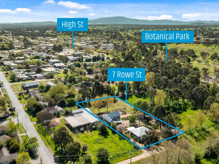 7 Rowe Street, Mansfield VIC 3722