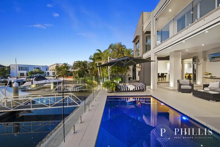21 King Charles Drive, Sovereign Islands QLD 4216