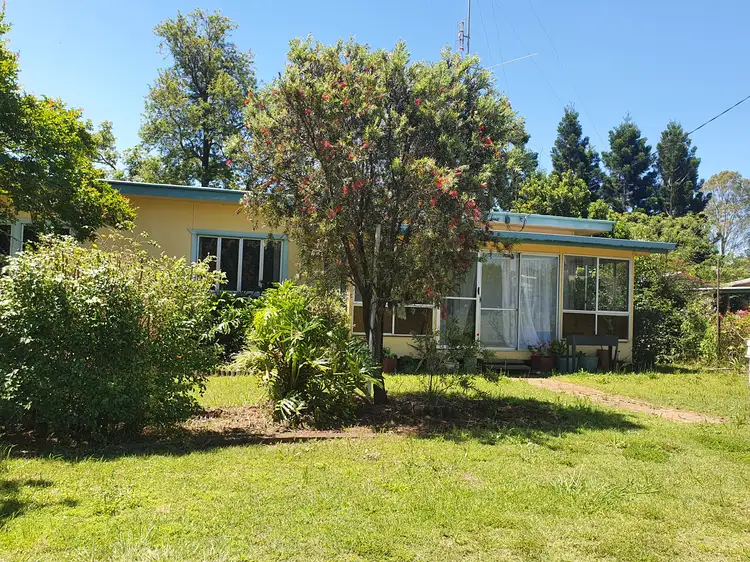 6 Douglas Street, Blackbutt QLD 4314