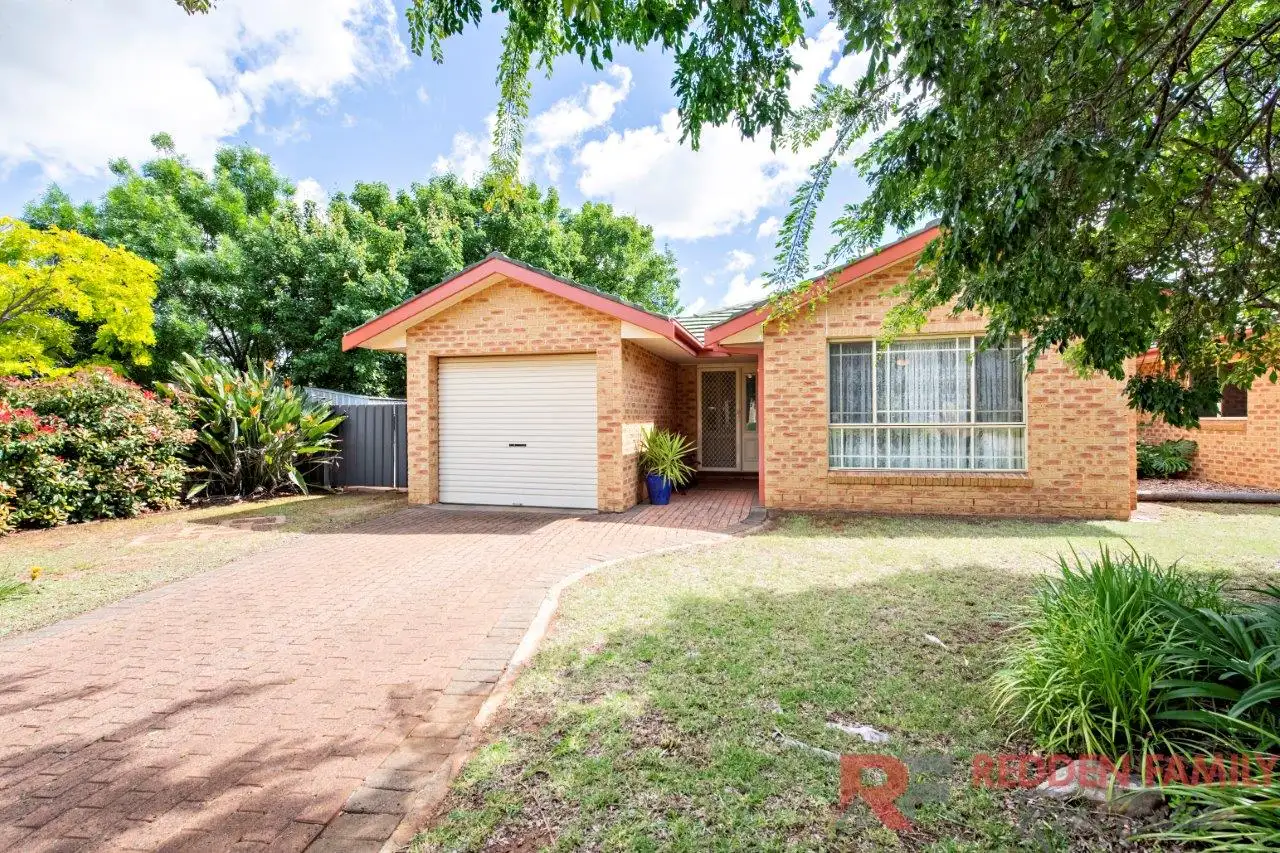 Main view of Homely townhouse listing, 2 Saint James Close, Dubbo NSW 2830