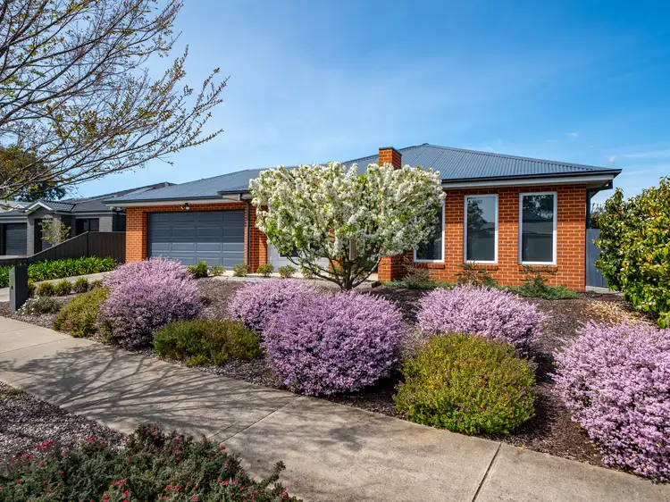 62 Cambridge Drive, Mansfield VIC 3722