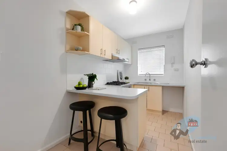 Fourth view of Homely apartment listing, 2/27 Sycamore Grove, Balaclava VIC 3183