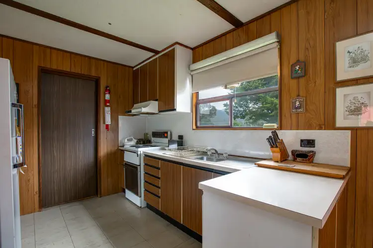 Fifth view of Homely house listing, 16 Cross Avenue, Dartmouth VIC 3701