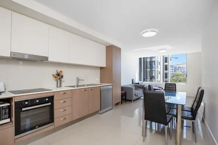 22 Lather Street, Southport QLD 4215