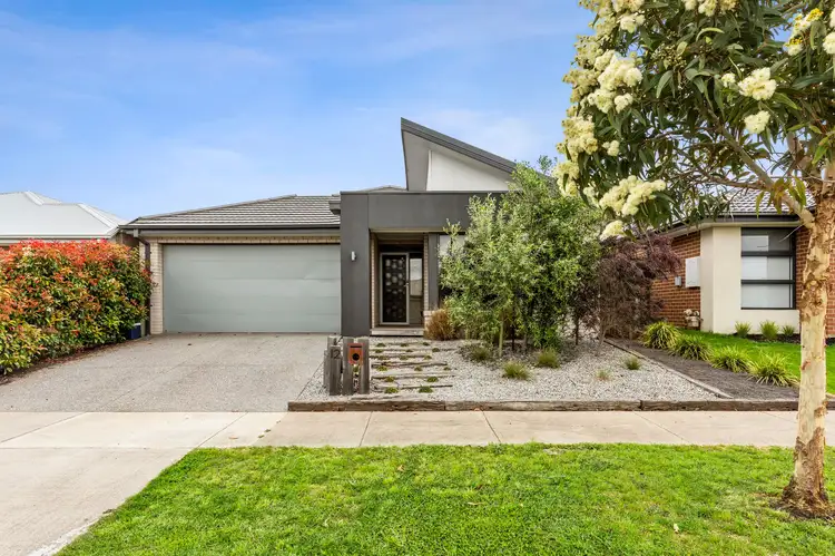 12 Isle Avenue, Armstrong Creek VIC 3217
