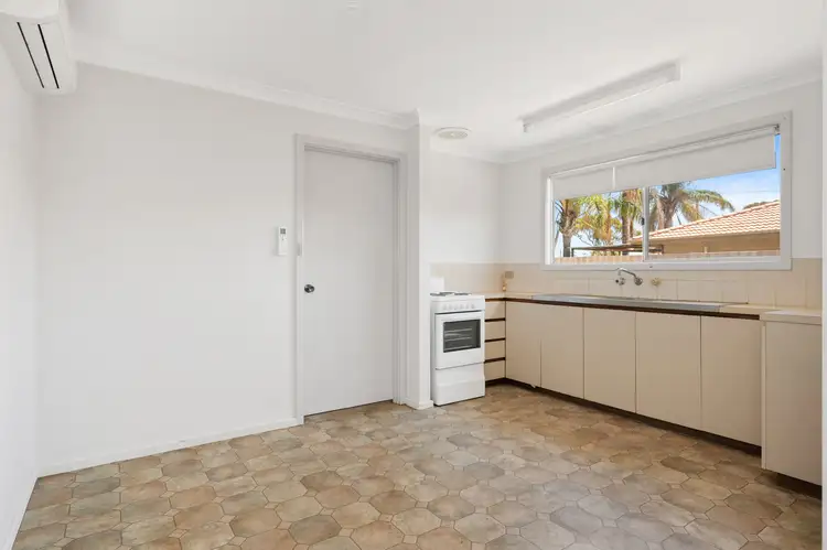 Fifth view of Homely block of units listing, 3 Morley Way, South Kalgoorlie WA 6430