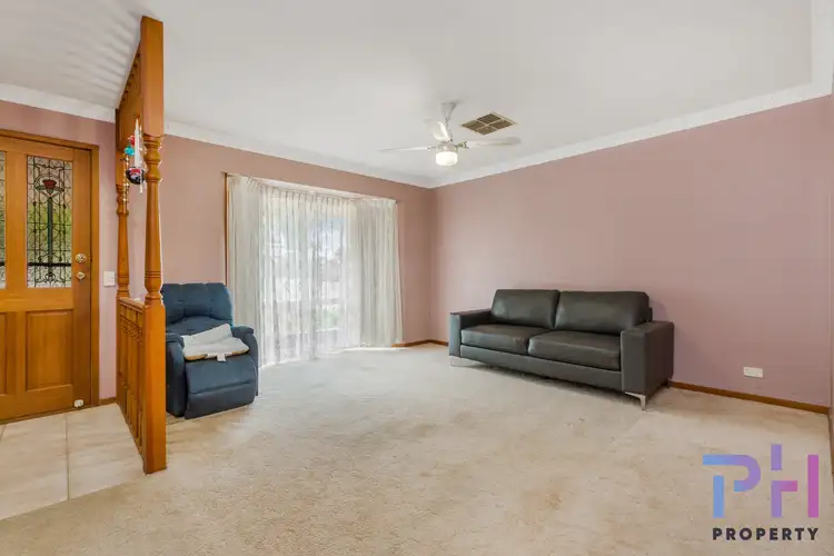 Sixth view of Homely house listing, 2 Davey Close, Flora Hill VIC 3550