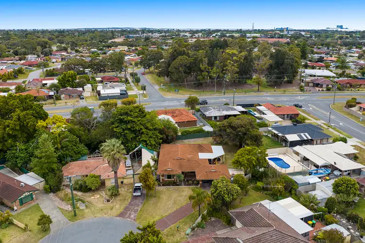 Fifth view of Homely house listing, 8 Ell Place, Cooloongup WA 6168