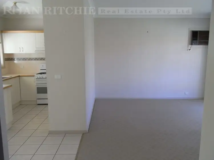 Fourth view of Homely unit listing, 2/1007 Pemberton Street, West Albury NSW 2640