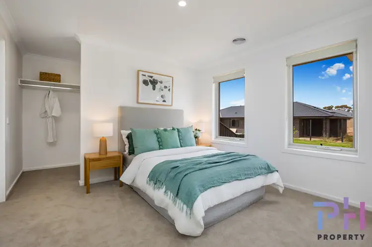 Second view of Homely house listing, 6 Heysen Way, Huntly VIC 3551