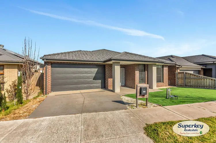 17 Mathoura Avenue, Werribee VIC 3030