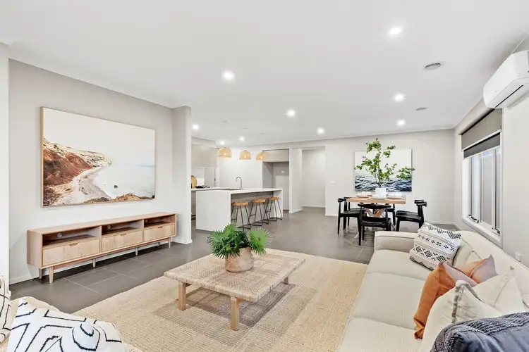 16 Shoalhaven Boulevard, Mount Duneed VIC 3217