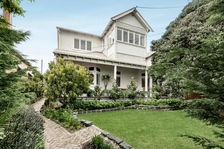 77 Aberdeen Street, Newtown VIC 3220