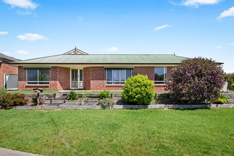 7 Oakmont Circuit, Wodonga VIC 3690