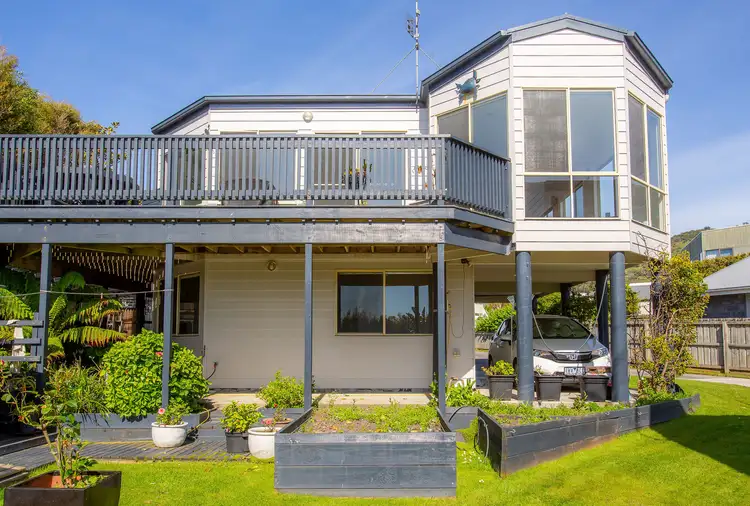 8 Outlook Drive, Apollo Bay VIC 3233